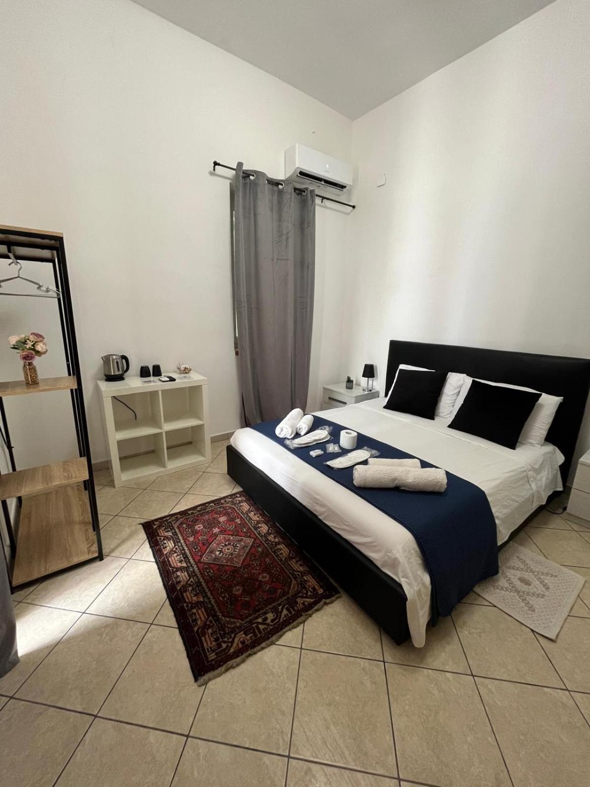 Whitehouse Bed & Breakfast Лече Екстериор снимка