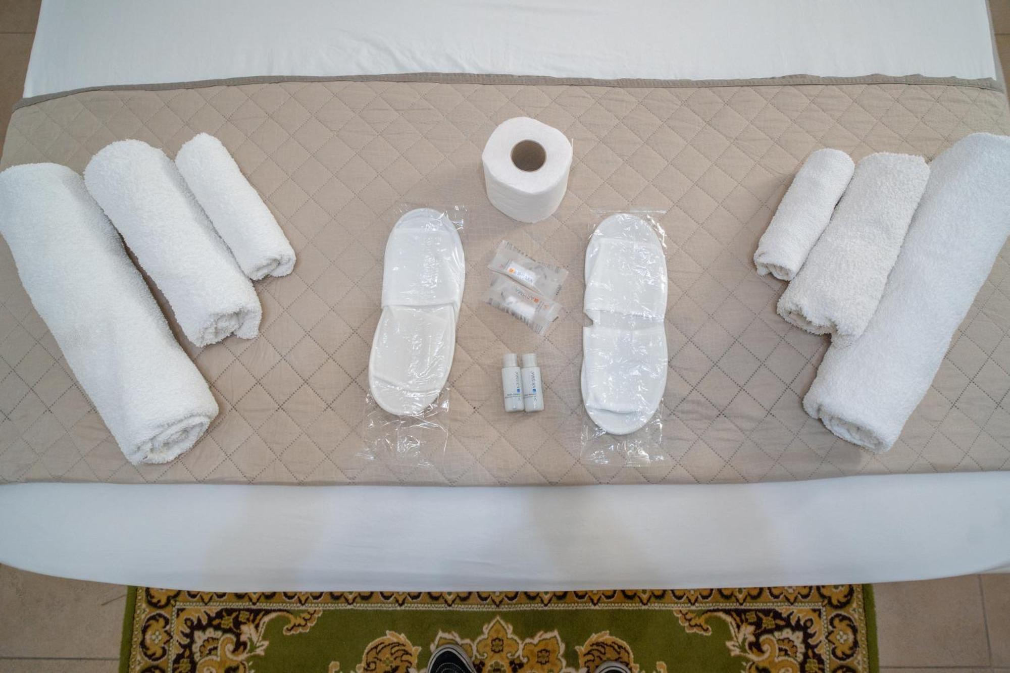 Whitehouse Bed & Breakfast Лече Екстериор снимка