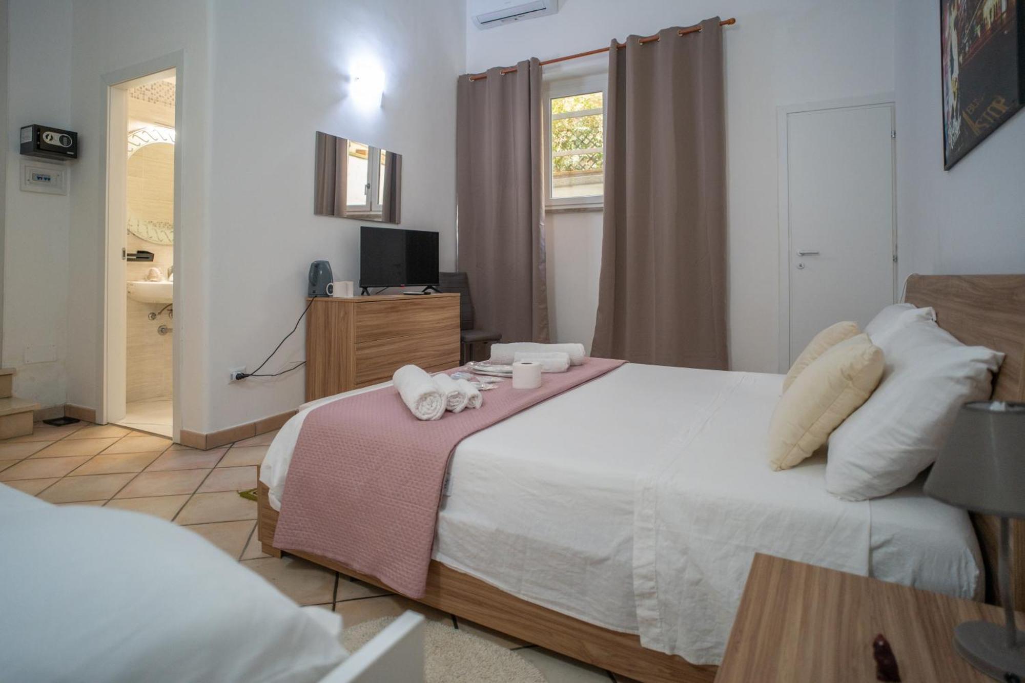 Whitehouse Bed & Breakfast Лече Екстериор снимка
