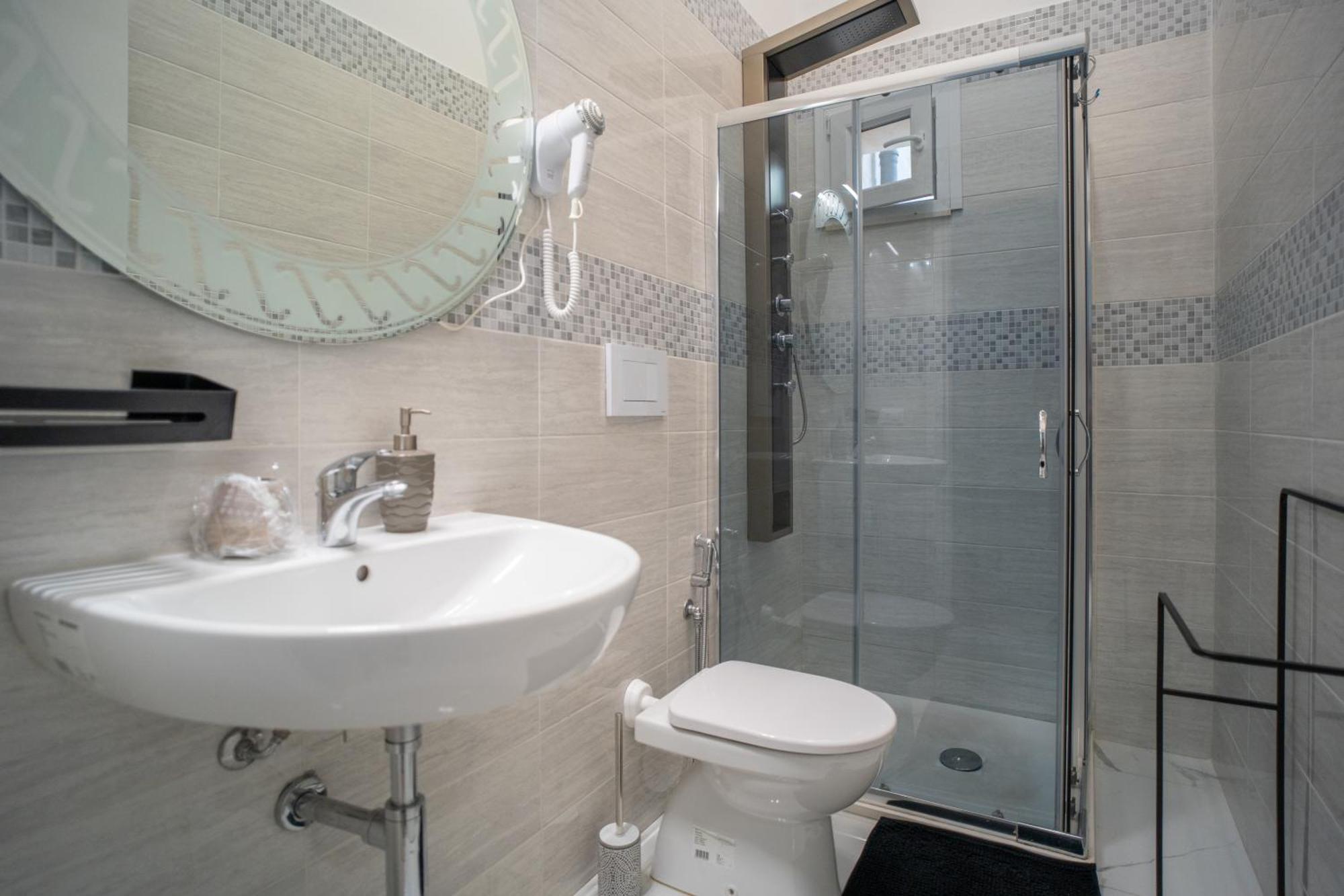 Whitehouse Bed & Breakfast Лече Екстериор снимка
